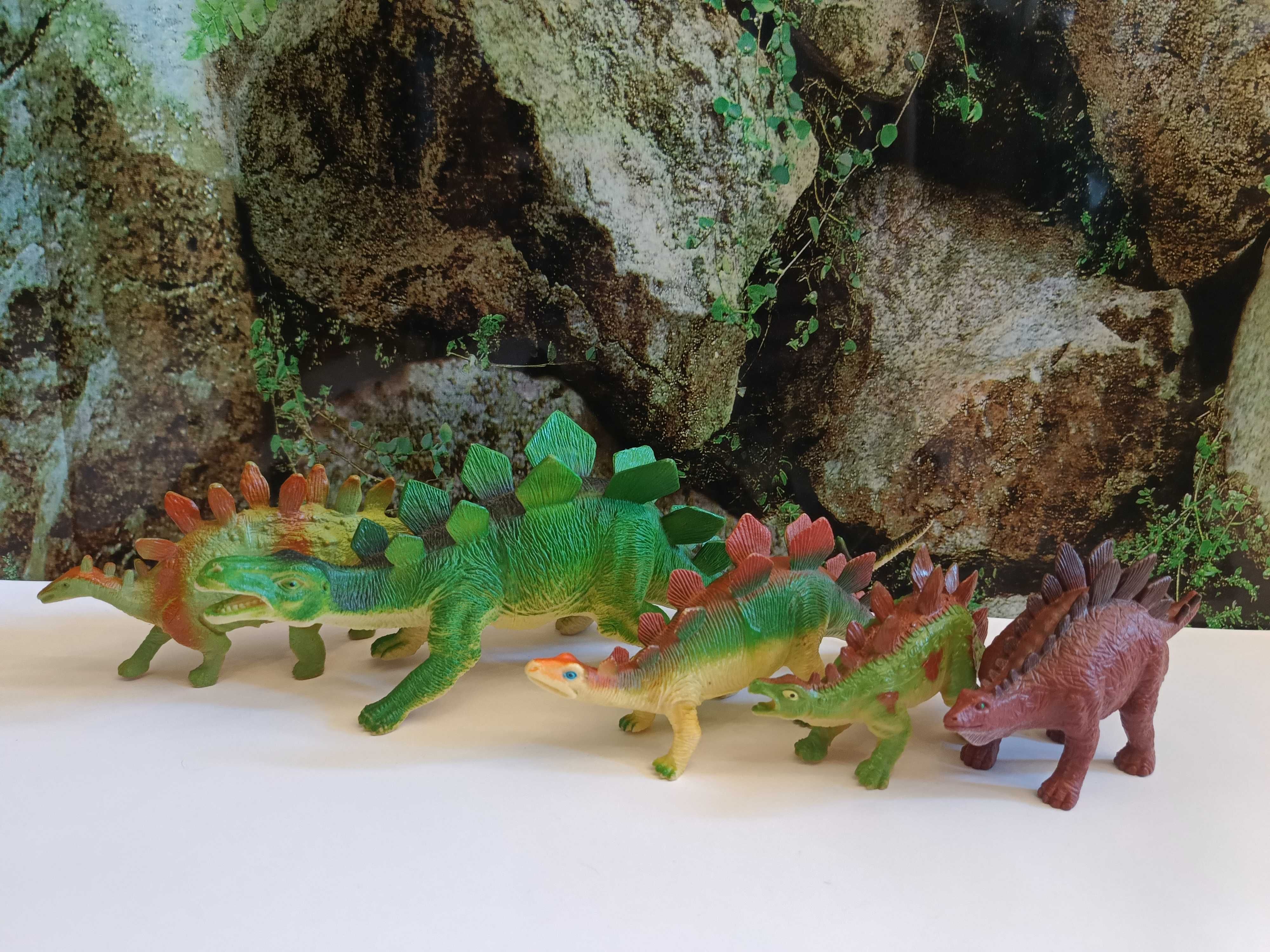Dinozaury - zestaw 19 figurek