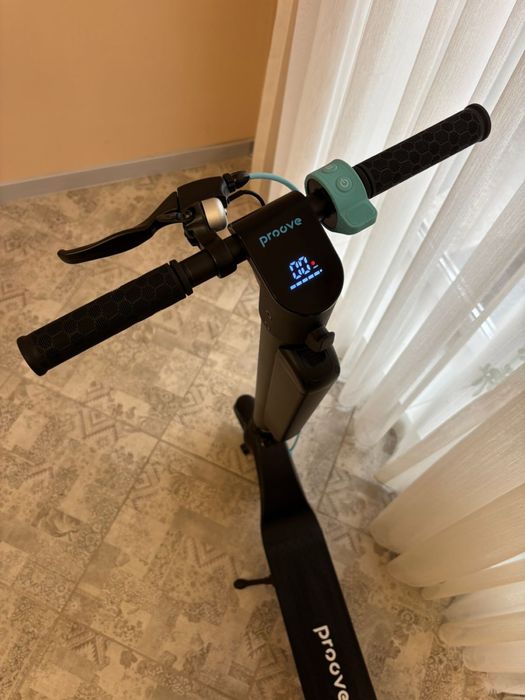 Продам Електросамокат Proove