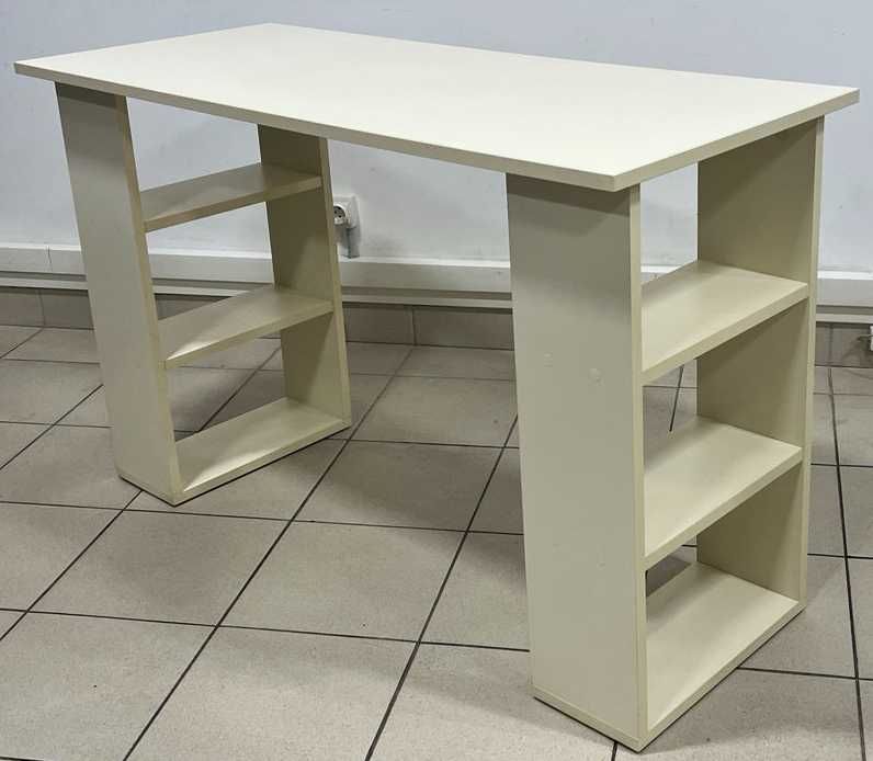 Стіл офісний, стіл манікюрний, стіл для навчання