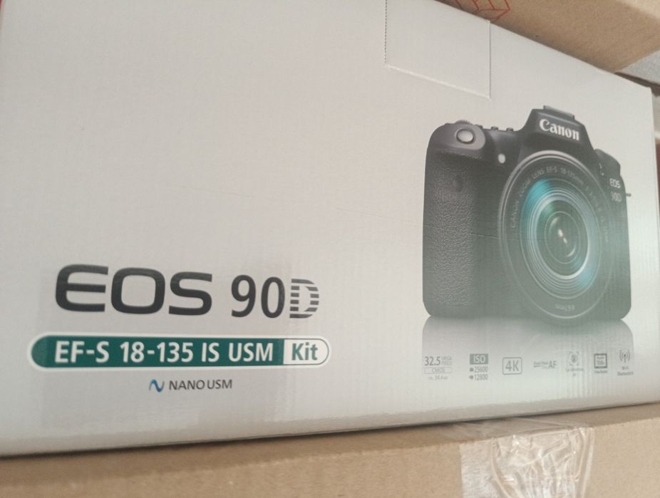 Canon 90d, практически новый