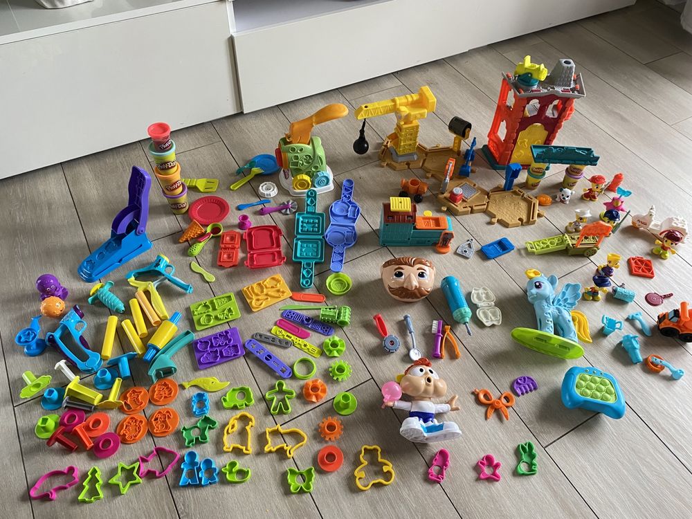 Play Doh Ogromny zestaw PlayDoh ok. 200 elementów