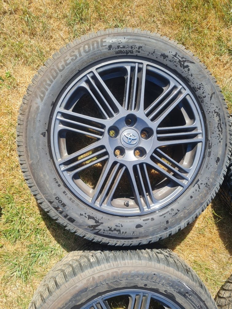 Toyota rav4 felgi z oponami I czujnikami  235/55r18