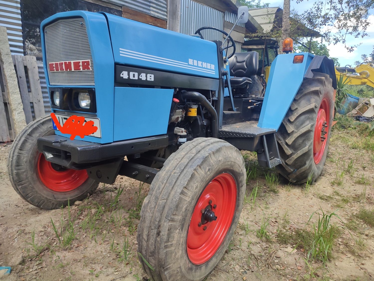 Trator agrícola + Charua Galucho
