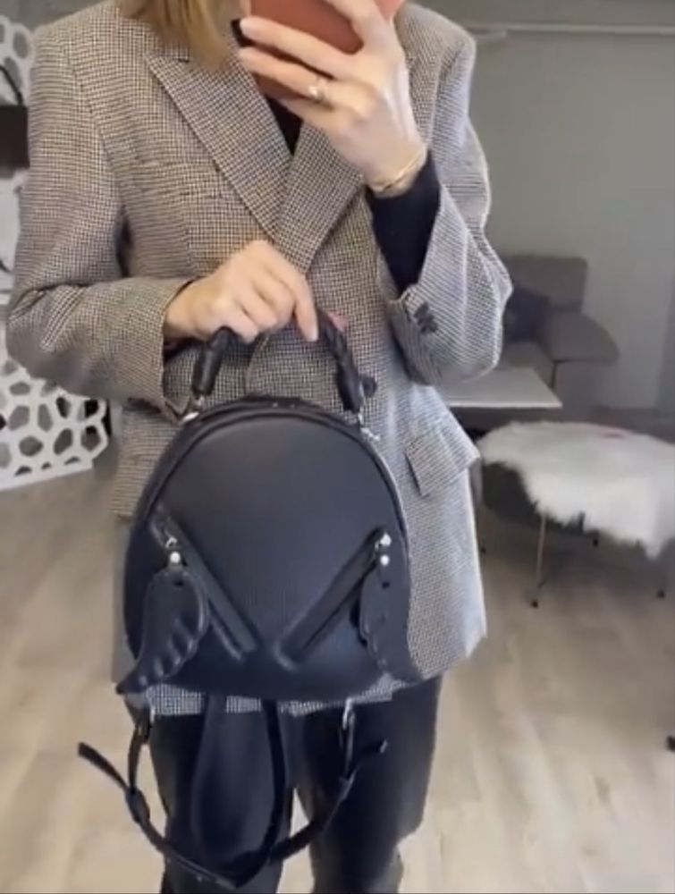 Сумка рюкзак Lovandbag натуральна шкіра гарний стан