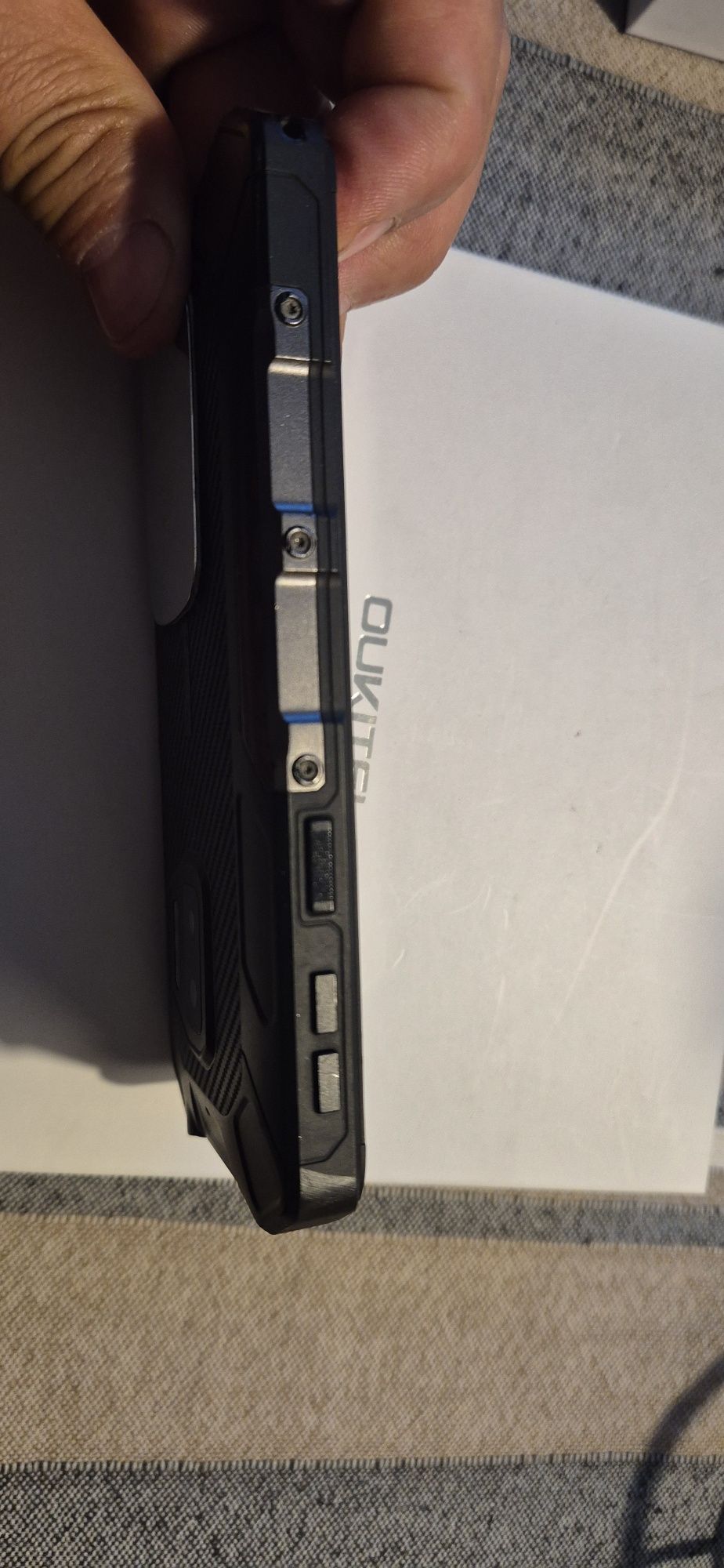 Pancerny telefon. Outkitel WP12 Pro