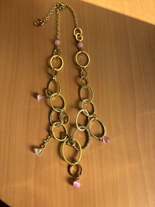 Золотистое ожерелье