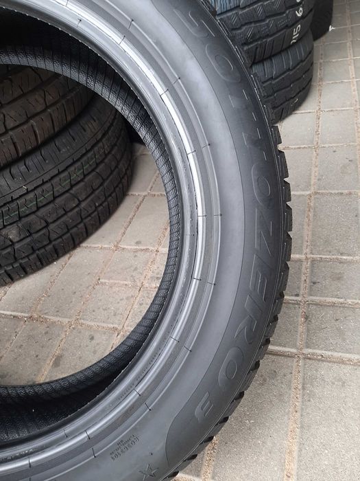 2x Opony zimowe 205/60R17 Pirelli SottoZero 3 / 7mm / 2019r