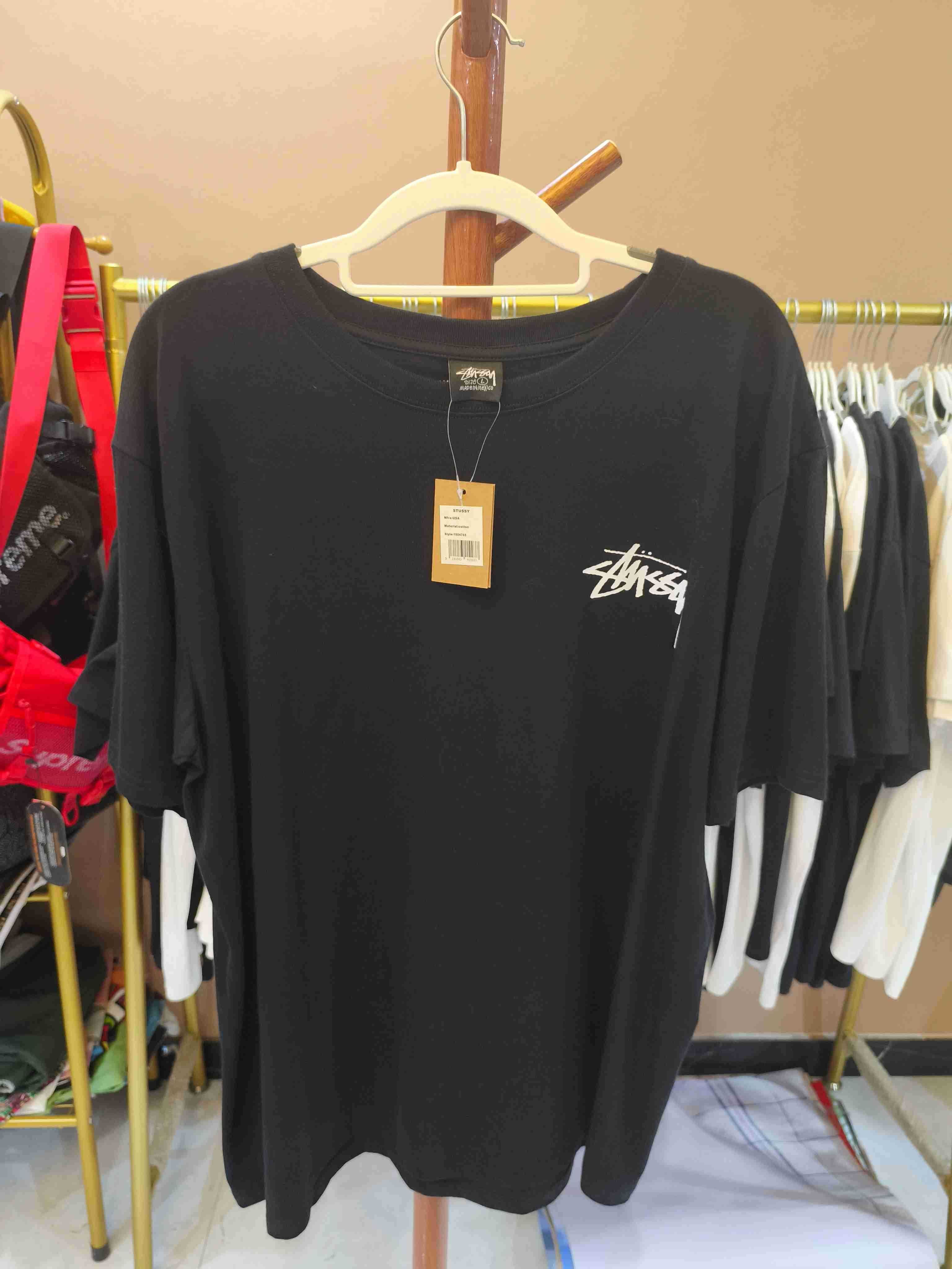 Stussy，Męska czarna koszulka z nadrukiem letnim, rozmiar L
