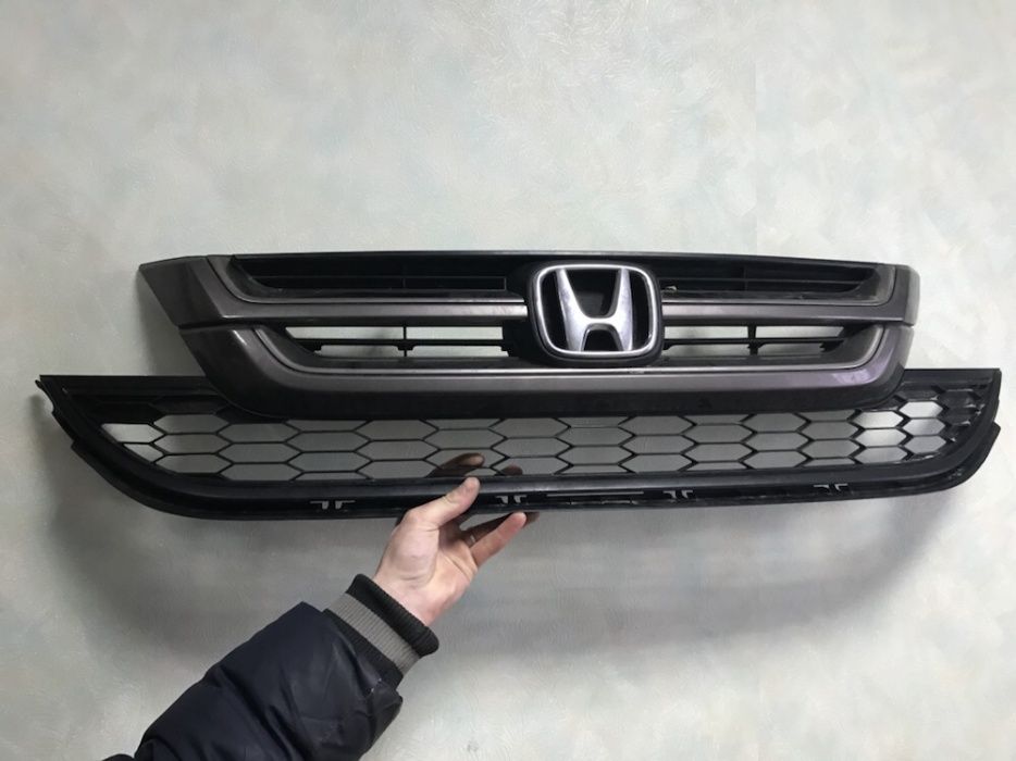 Решетка радиатора Honda Accord civic cr-v mdx pilot