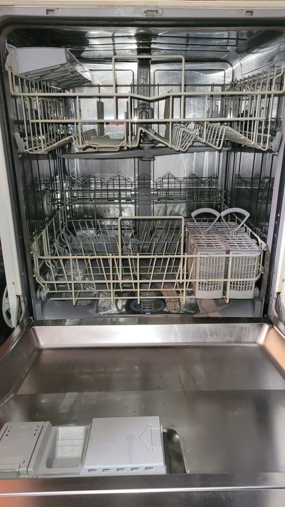 Zmywarka Bosch szer. 60 cm do zabudowy