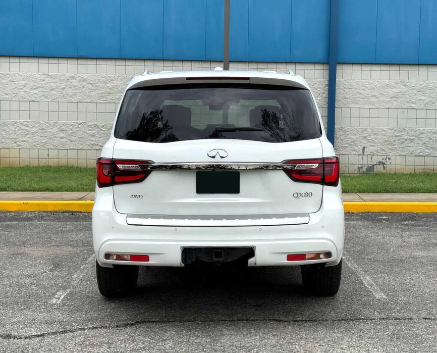 Infiniti QX80      2023