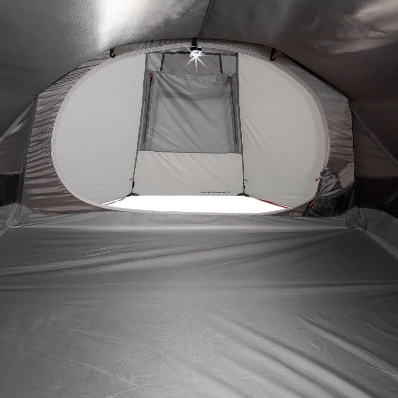 Продам палатку Quechua Quickhiker ultralight 3
