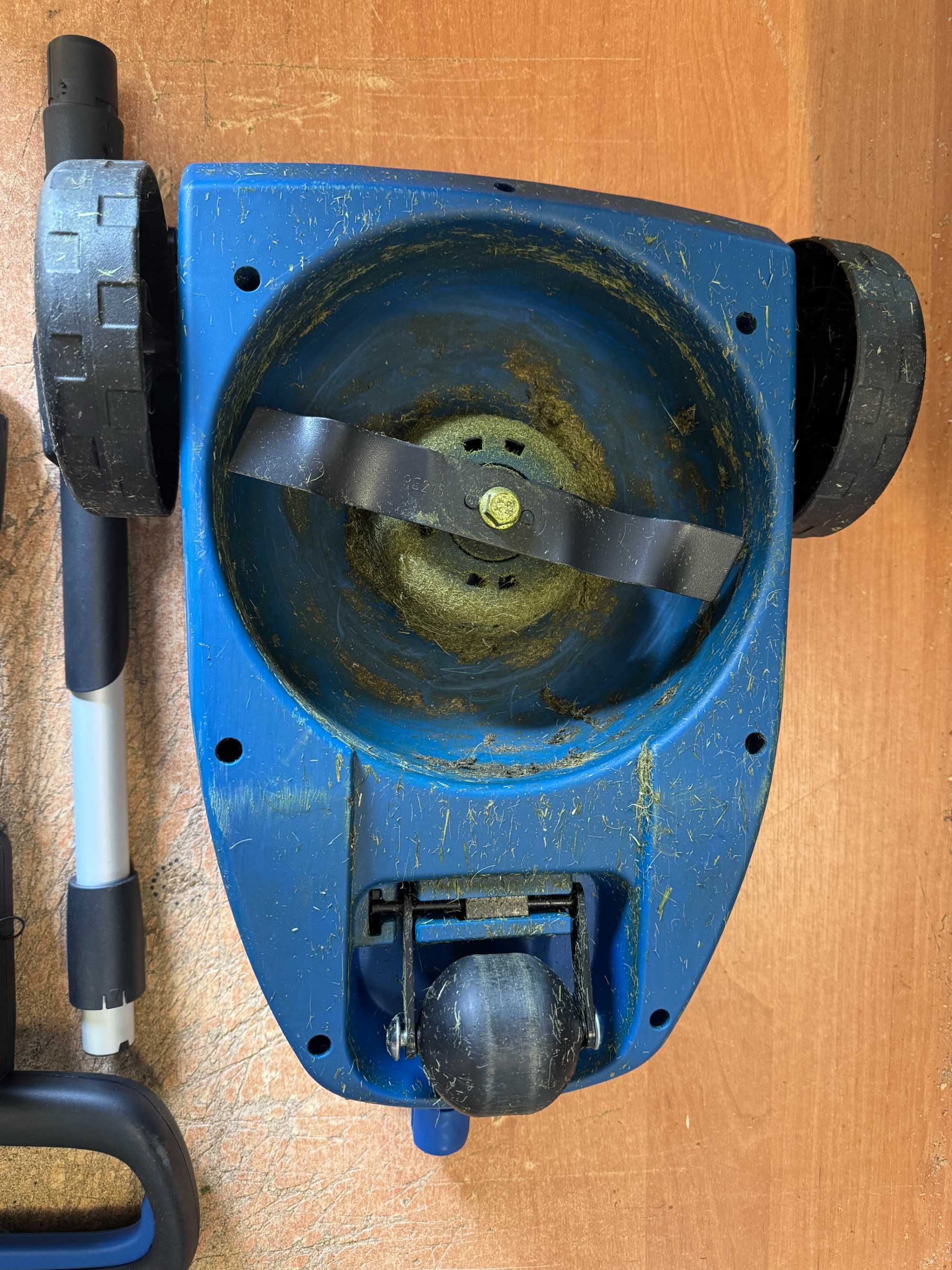 Kosiarka akumulatorowa Scheppach BC-MP220-X Solo 20V-IXES 21,5 cm