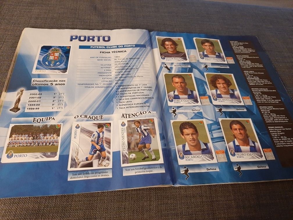 Caderneta de futebol 2003-04 completa