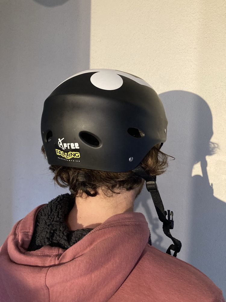 Capacete skate como novo