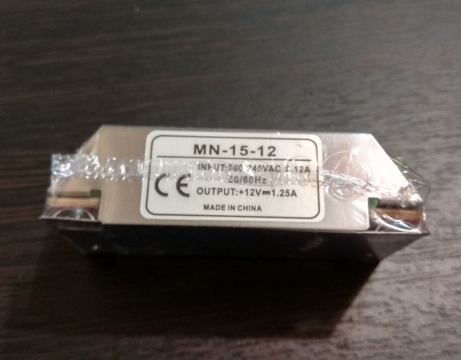 Блок живлення 12 V, 1,25 A, 15 W.