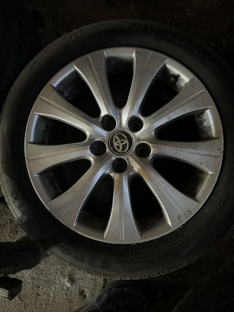 Диски с резиной R17 для Toyota Camry 70