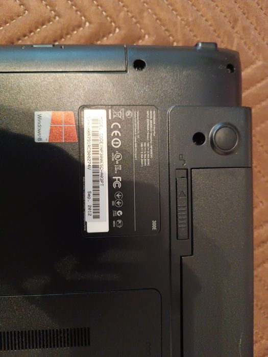 Portátil Samsung 300E