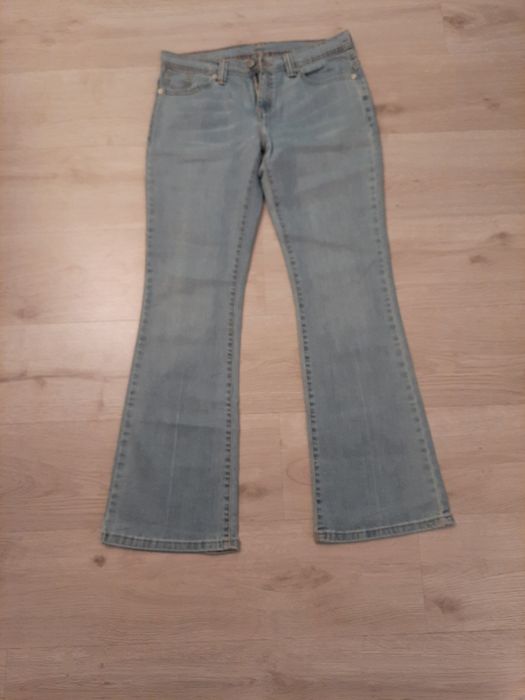 Damskie spodnie jeansy Levis  32×32