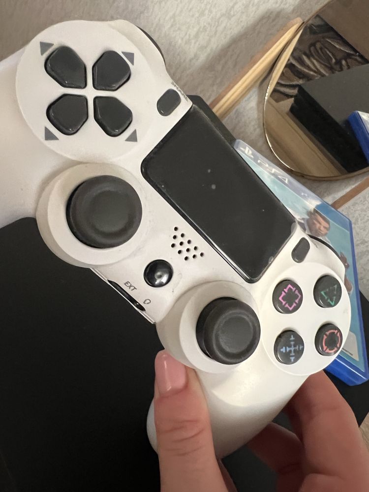 Playstation 4Pro 1Tb +2 контроллера / ps4 pro/пс4 про
