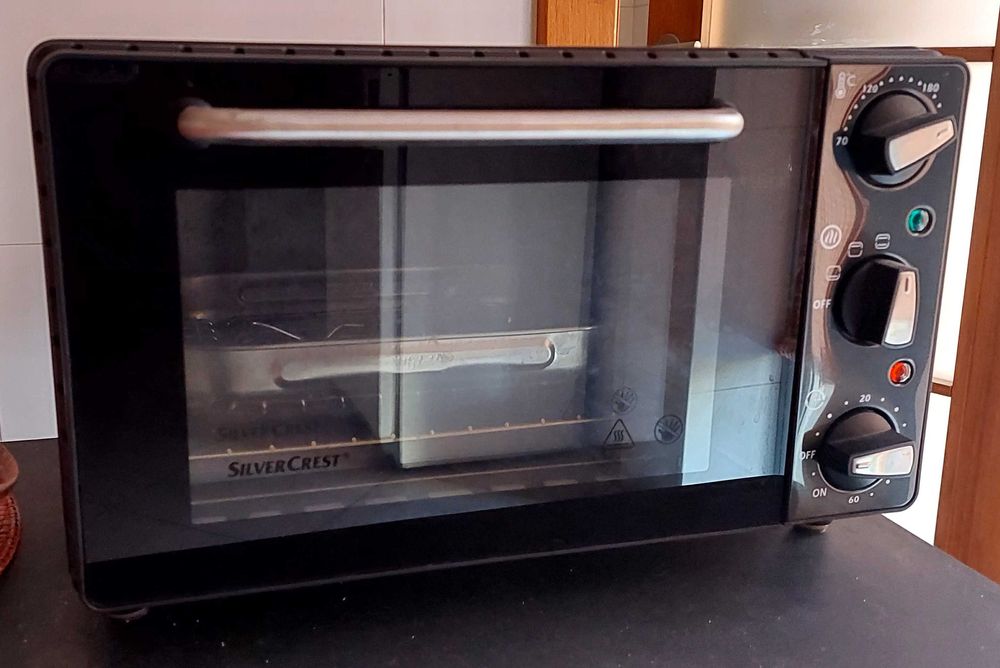 Forno eléctrico pequeno