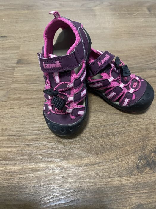 Босоніжки, сандалі, взуття Kamik р 27,