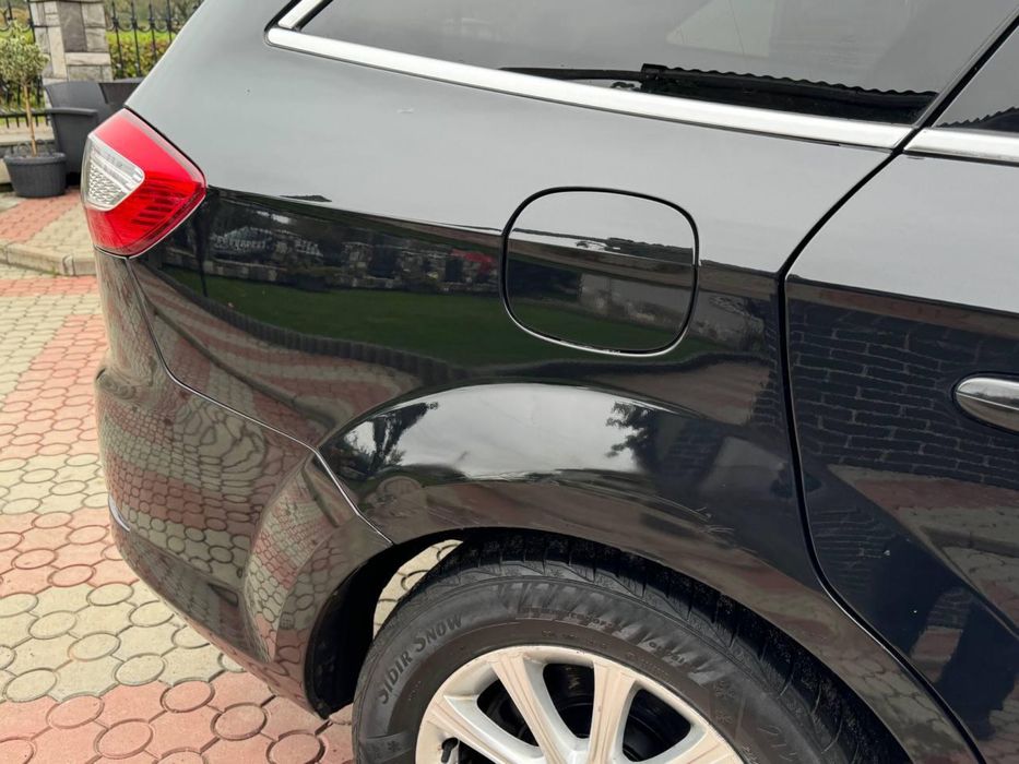 Ford Mondeo4   2013 рік