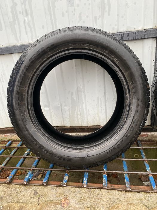 Пара зимових шин 215/60 р 17 2021 року