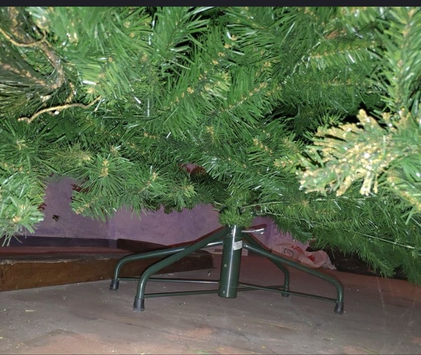 Ялинка штучна на новий рік