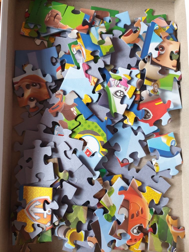 Puzzle, memo i domino