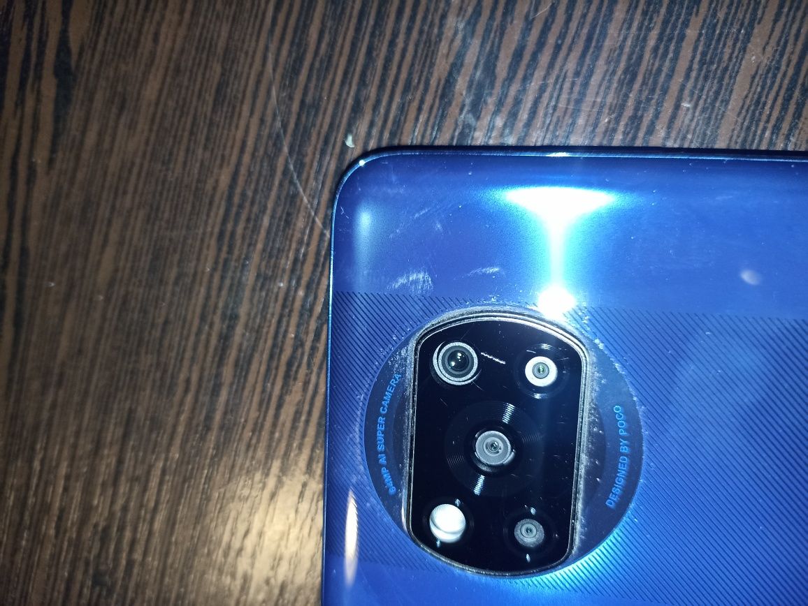 Poco X3 NFC 6/64 нюанс возле фронтальной камеры