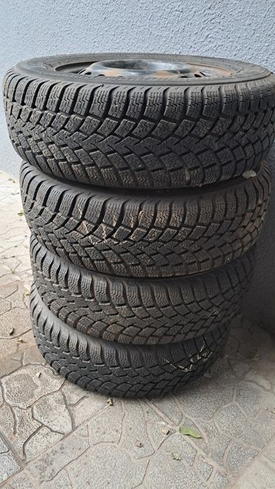 Резина зимня на залізних дисках 175/70 R13