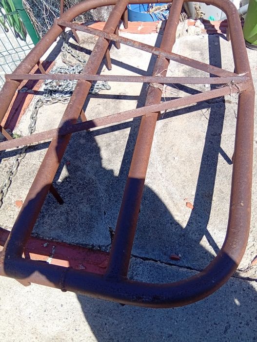 Grande de bicos para trator