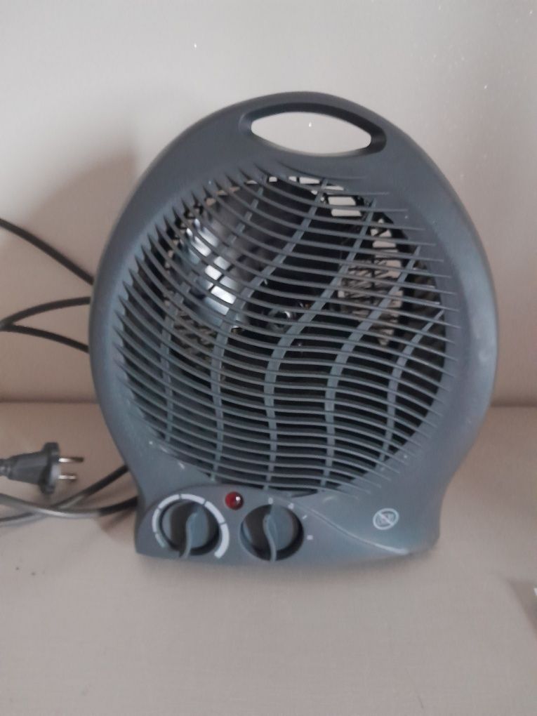 Agrafador, rodas,  termoventilador