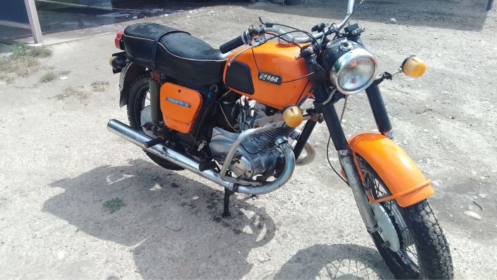 ИЖ ПЛАНЕТА 3 на ходу