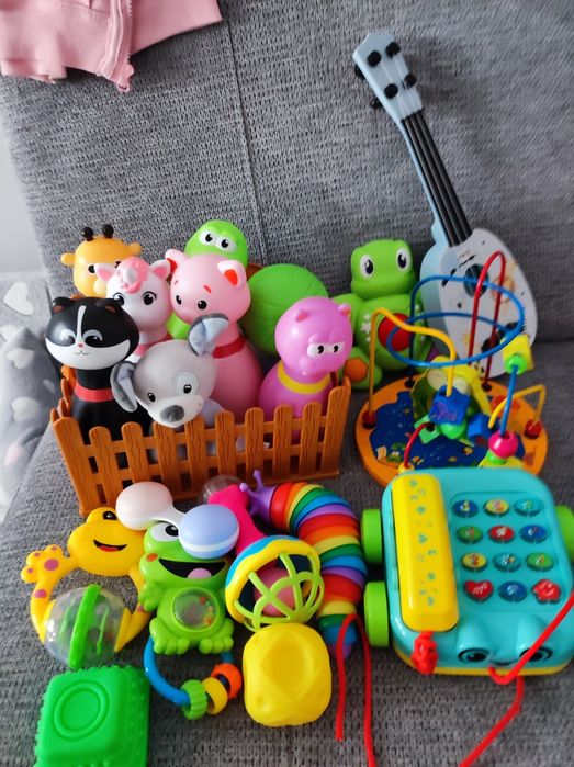 Duże pudło zabawek