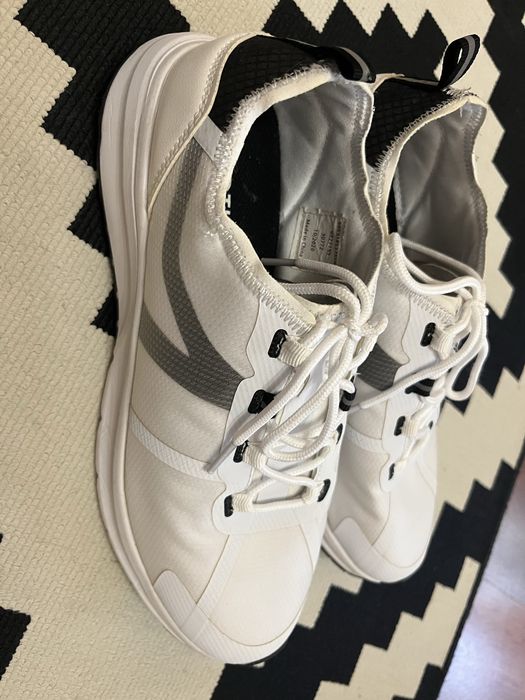 Чоловічі кросівки