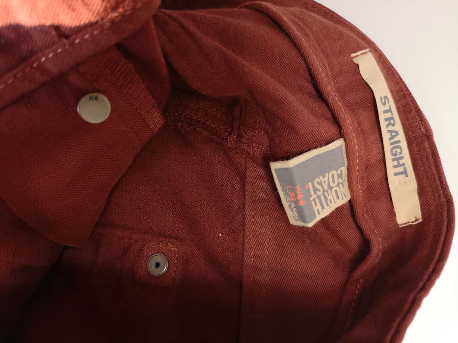 Marks & Spencer North Coast spodnie czerwone 112 cm 79 cm / 44W 31L