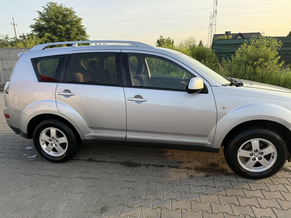 Mitshubishi Outlander 2007r 2.0DID 4x4 Nowy dwumas !