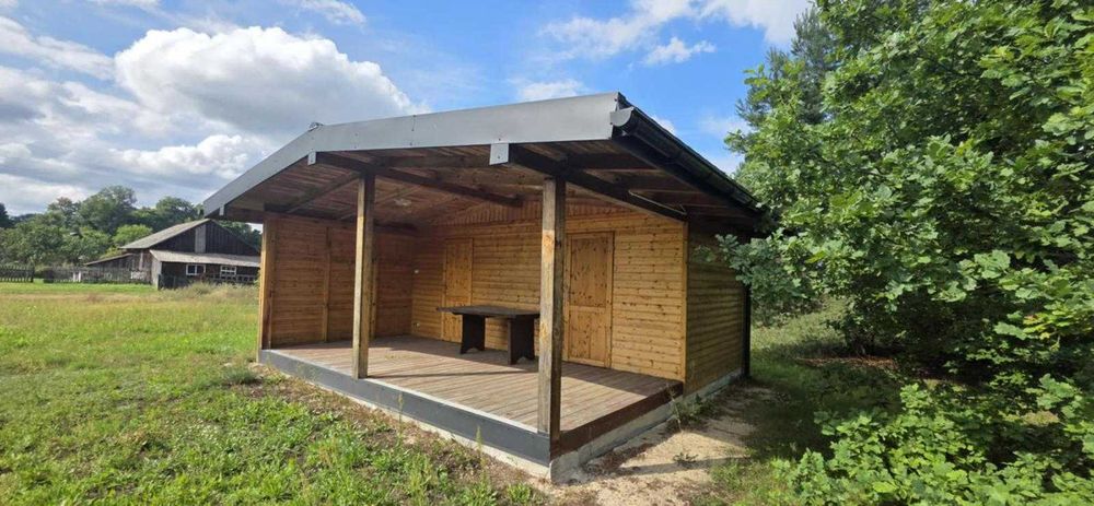 Продається земельна ділянька з дачним будинков в Польщі