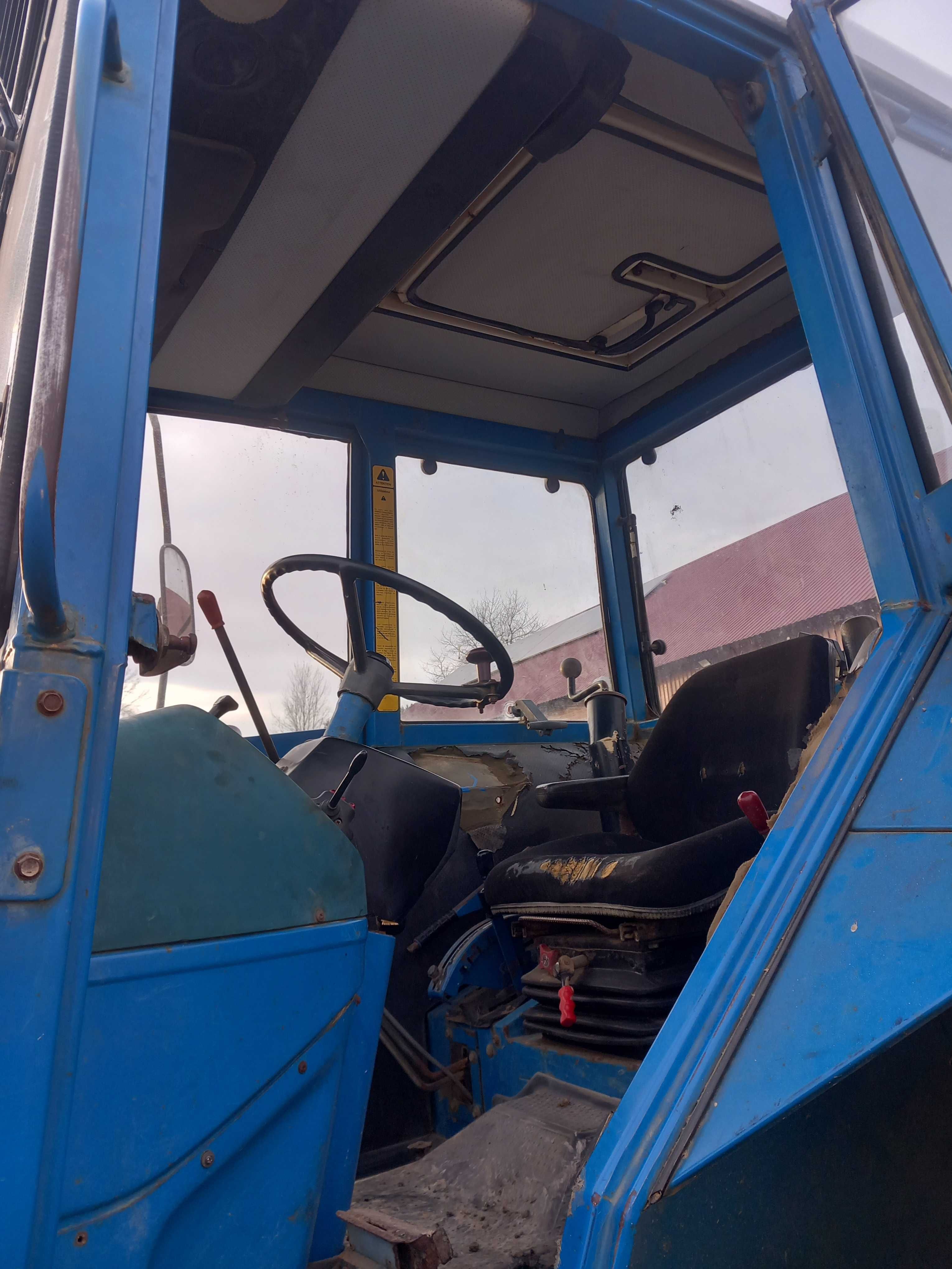 New Holland forda 5610 rozrzutnik 8 tonowy