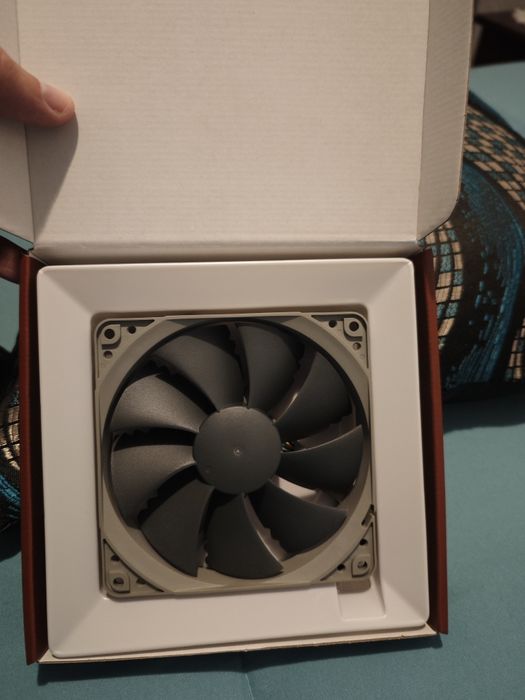 Ventoinha 120mm Noctua 1700RPM NF12-P12 Redux-1700 4 Pinos PWM