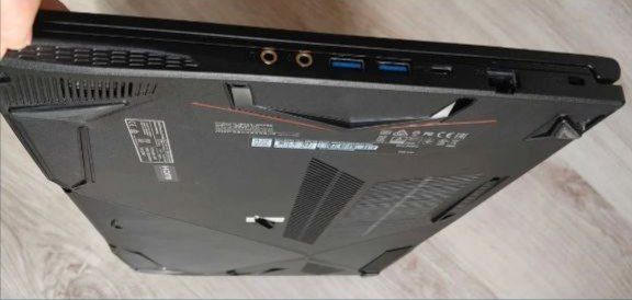 MSI TOP Laptop do gier GTX 1650 4GB | DDR4 | SSD