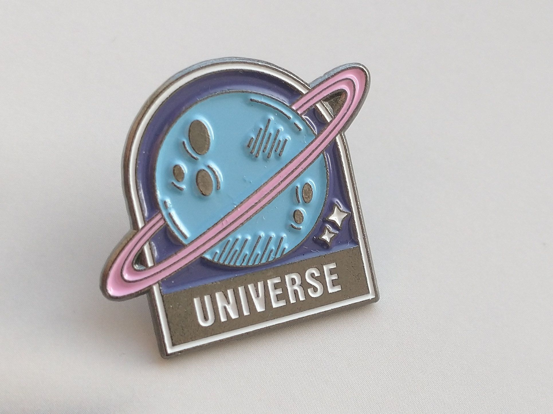 pin universe kosmos przypinka kpop pentagon planeta broszka