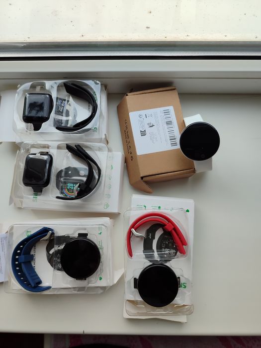 Годинник Smart чотири види нові