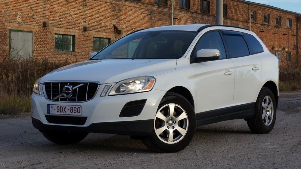 Volvo XC 60 2.0D D3 163km 5CYLINDROWY,biały,skóry,navi,bezwypadkowe,opłacone