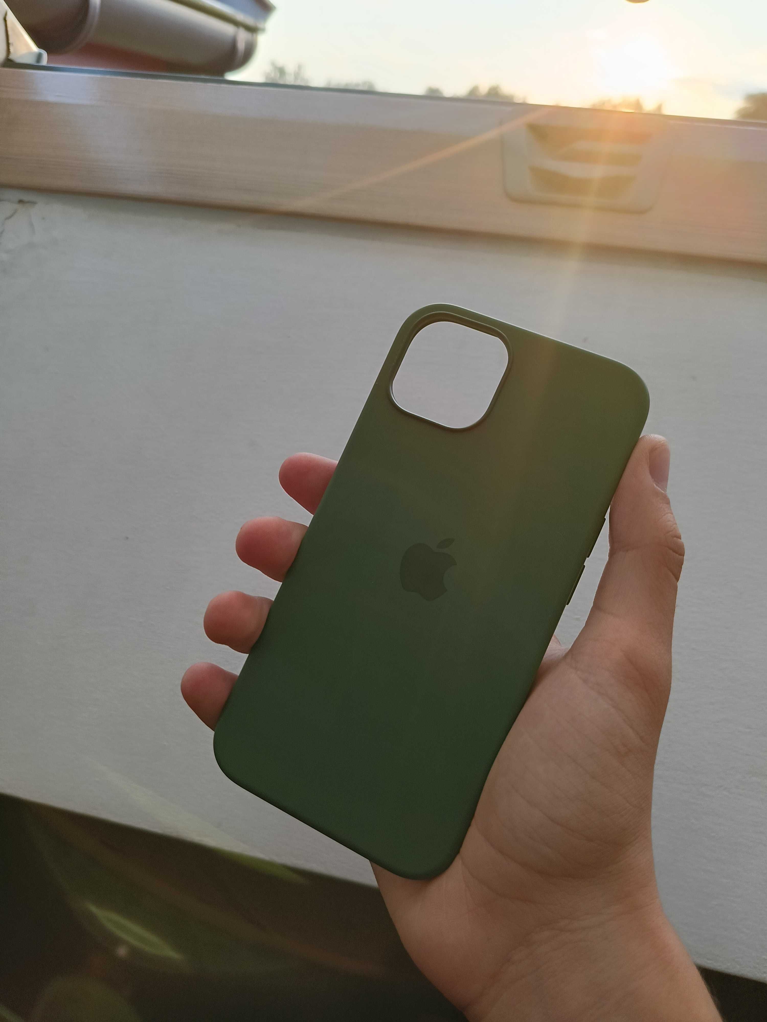 iPhone 13 97% baterii