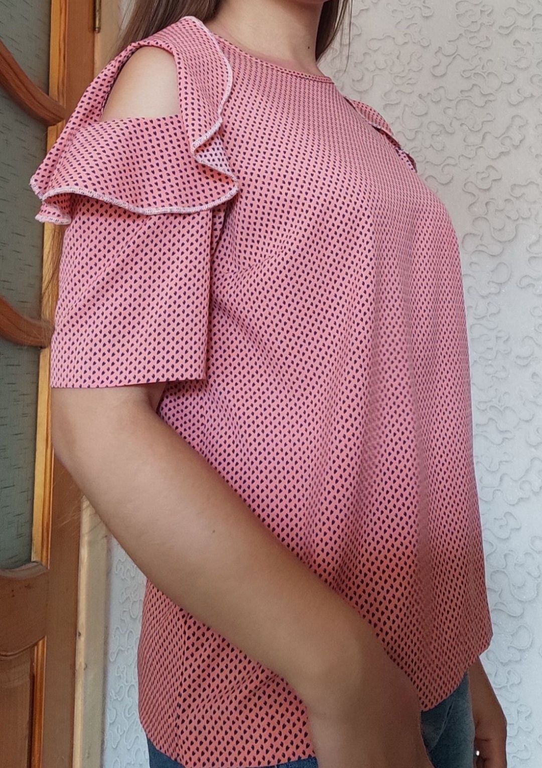 Рожева Коралова Футболка Блузка Кофта з воланами рюшами жіноча стильна