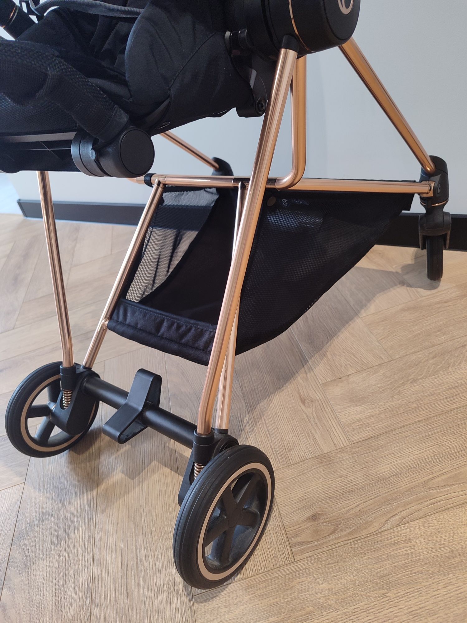 Wózek spacerowy marki Cybex Mios stan niemalże idealny