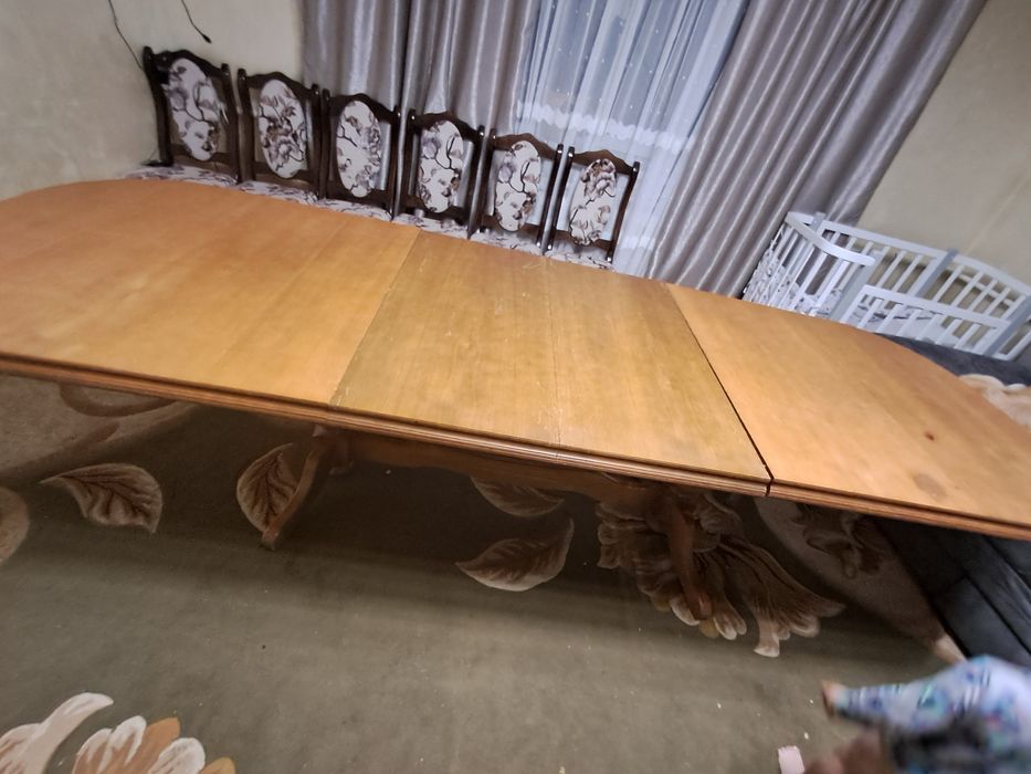 Стіл дубовий розкладний